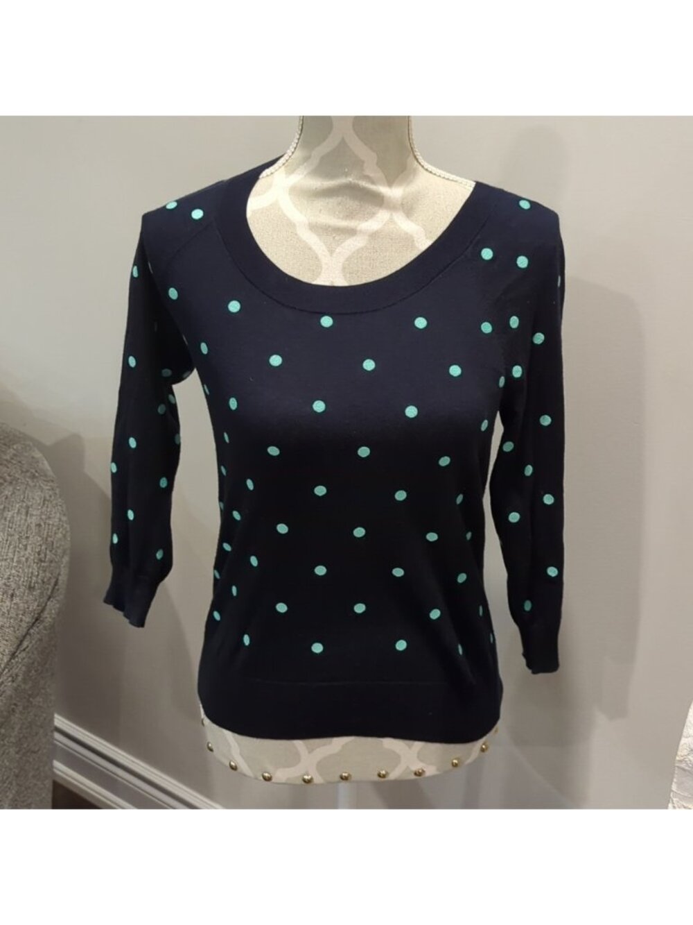 J. Crew 100% cotton navy blue with dot pullover sweatergreen polka
